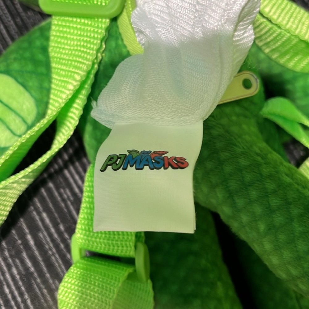 PJ Masks Green Gekko Plush Backpack - Picture 5 of 8